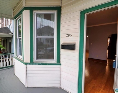 205 Madison - Photo Thumbnail 1