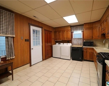 205 Madison - Photo Thumbnail 9