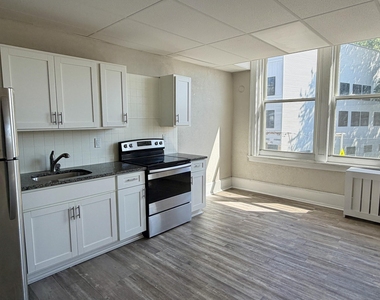 106 Delaware Avenue - Photo Thumbnail 1