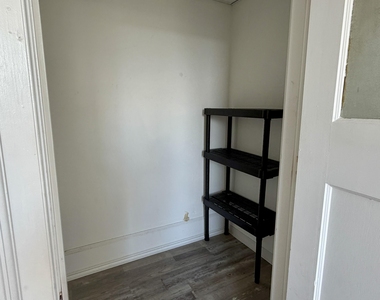 106 Delaware Avenue - Photo Thumbnail 5