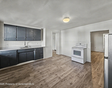 122 Willow Street - Photo Thumbnail 2