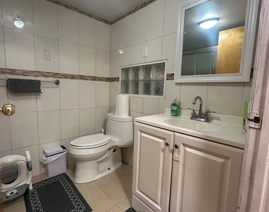 2323 East 16th Street - Photo Thumbnail 3