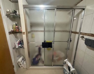 2323 East 16th Street - Photo Thumbnail 4