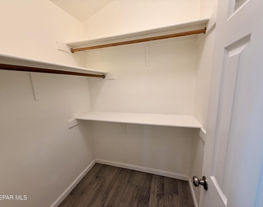 3629 Cave Palm Place - Photo Thumbnail 23