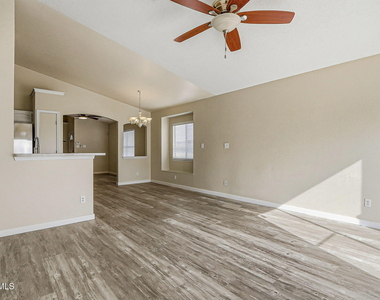 11764 Balladeer Avenue - Photo Thumbnail 7