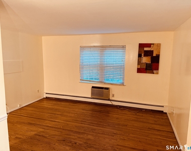 11 Belltown Road - Photo Thumbnail 10