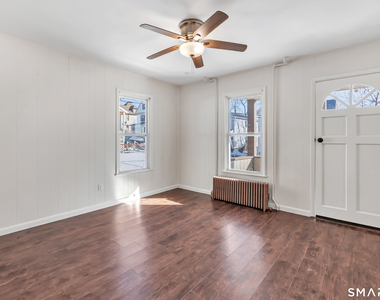10 Summit Street - Photo Thumbnail 4