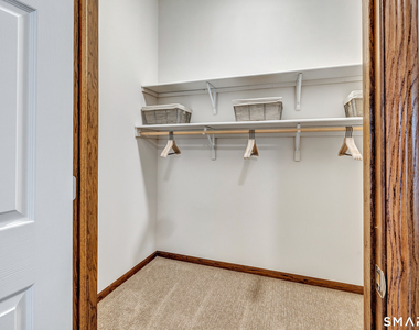 101 Oakview Drive - Photo Thumbnail 10