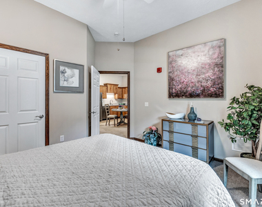 101 Oakview Drive - Photo Thumbnail 9