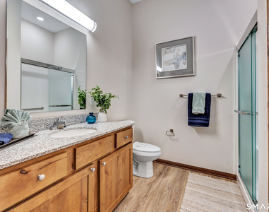 101 Oakview Drive - Photo Thumbnail 12