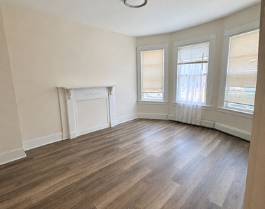 967 Hancock Avenue - Photo Thumbnail 2
