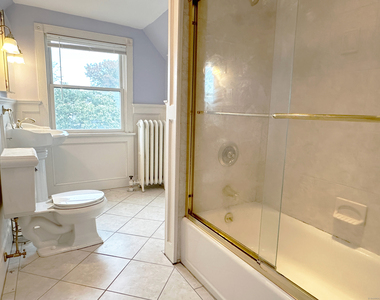 262 East Avenue - Photo Thumbnail 9