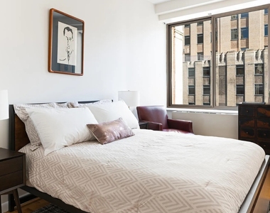 45 Wall Street - Photo Thumbnail 1