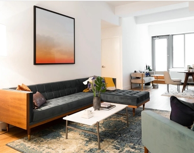 45 Wall Street - Photo Thumbnail 2