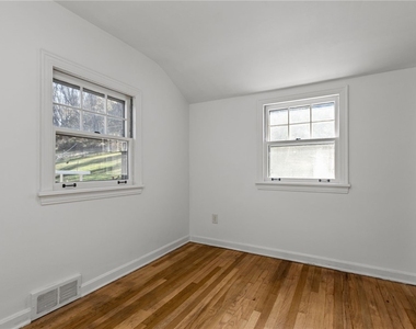 255 Gilkeson Rd - Photo Thumbnail 19