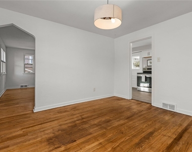 255 Gilkeson Rd - Photo Thumbnail 8