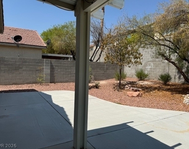 10964 Harvest Hill Lane - Photo Thumbnail 15