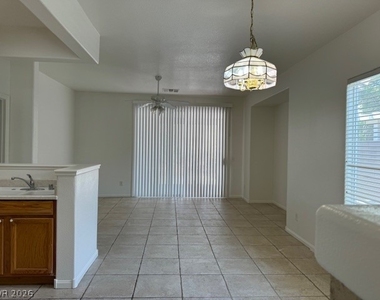 10964 Harvest Hill Lane - Photo Thumbnail 4