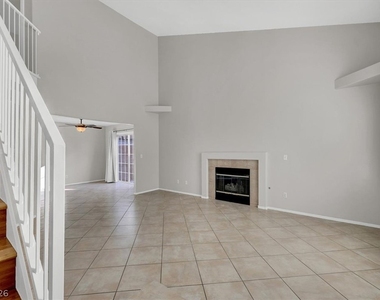 10148 Tree Bark Street - Photo Thumbnail 2