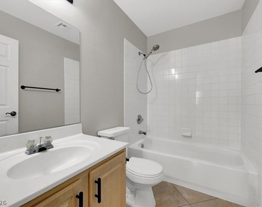 10148 Tree Bark Street - Photo Thumbnail 22