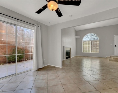 10148 Tree Bark Street - Photo Thumbnail 8