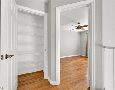 10148 Tree Bark Street - Photo Thumbnail 19