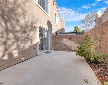 10148 Tree Bark Street - Photo Thumbnail 29