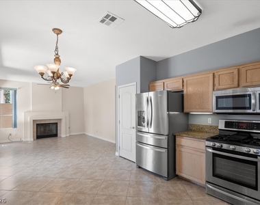 2336 Huntsville Drive - Photo Thumbnail 5