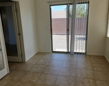 2109 Pipeline Beach Court - Photo Thumbnail 4