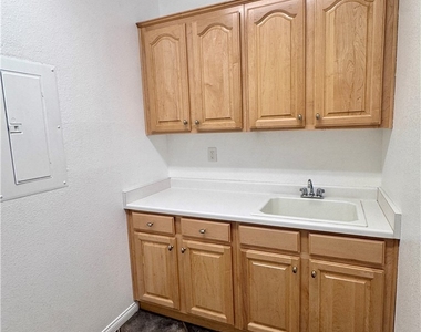 6255 W Arby Avenue - Photo Thumbnail 37
