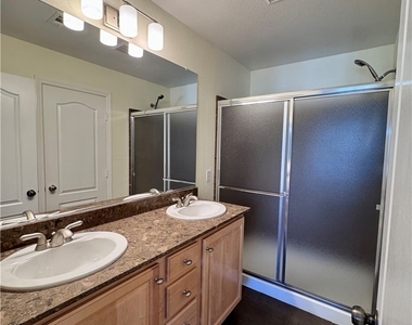 6255 W Arby Avenue - Photo Thumbnail 18