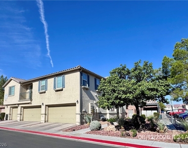 6255 W Arby Avenue - Photo Thumbnail 7