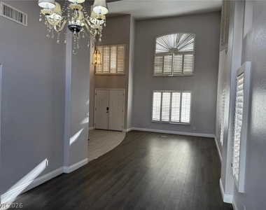 8218 Mount Nido Drive - Photo Thumbnail 13