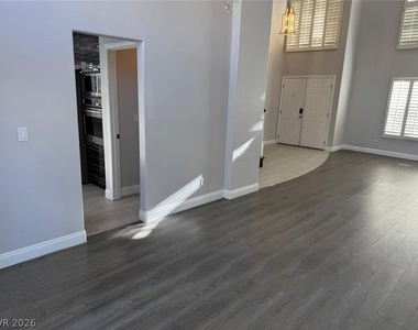 8218 Mount Nido Drive - Photo Thumbnail 14