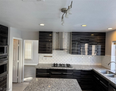 8218 Mount Nido Drive - Photo Thumbnail 4