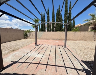 9180 Sparklewood Court - Photo Thumbnail 18