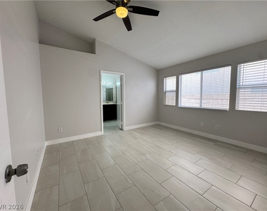 9180 Sparklewood Court - Photo Thumbnail 7