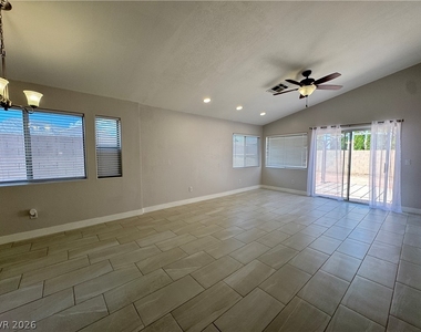 9180 Sparklewood Court - Photo Thumbnail 6