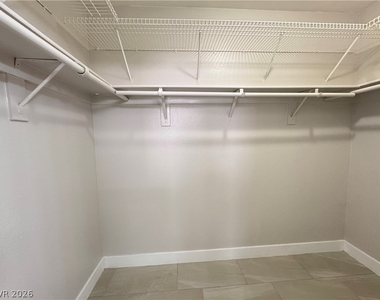 9180 Sparklewood Court - Photo Thumbnail 10