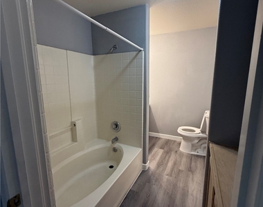 1830 N Pecos Road - Photo Thumbnail 6