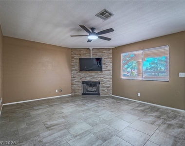 912 Boulder Springs Drive - Photo Thumbnail 9