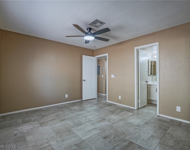 912 Boulder Springs Drive - Photo Thumbnail 12