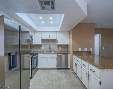 912 Boulder Springs Drive - Photo Thumbnail 4