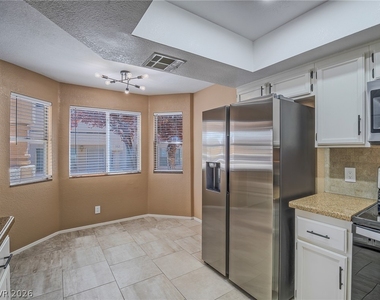 912 Boulder Springs Drive - Photo Thumbnail 6
