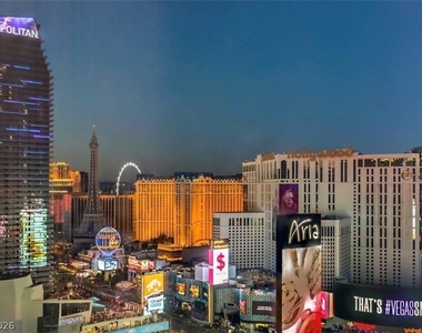 3726 Las Vegas Boulevard - Photo Thumbnail 6