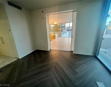 3726 Las Vegas Boulevard - Photo Thumbnail 26