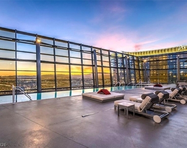 3726 Las Vegas Boulevard - Photo Thumbnail 7