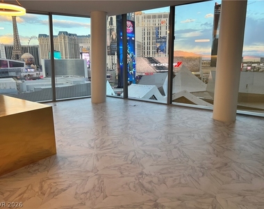 3726 Las Vegas Boulevard - Photo Thumbnail 16
