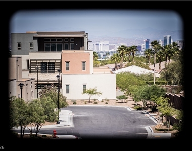 10971 Limeslice Avenue - Photo Thumbnail 6
