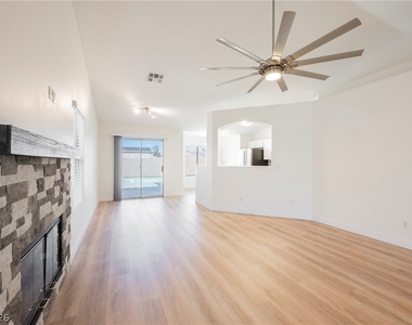 802 Airy Hill Street - Photo Thumbnail 4